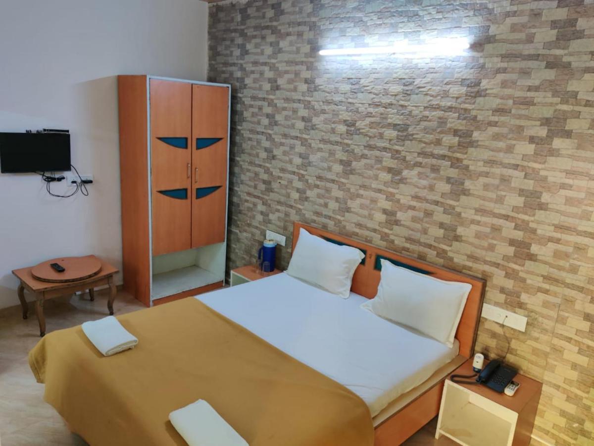 Rajdhani Resort Лонавала Экстерьер фото